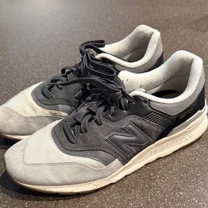 New Balance 997H Men's Gray and Black Cordura Suede Sneakers